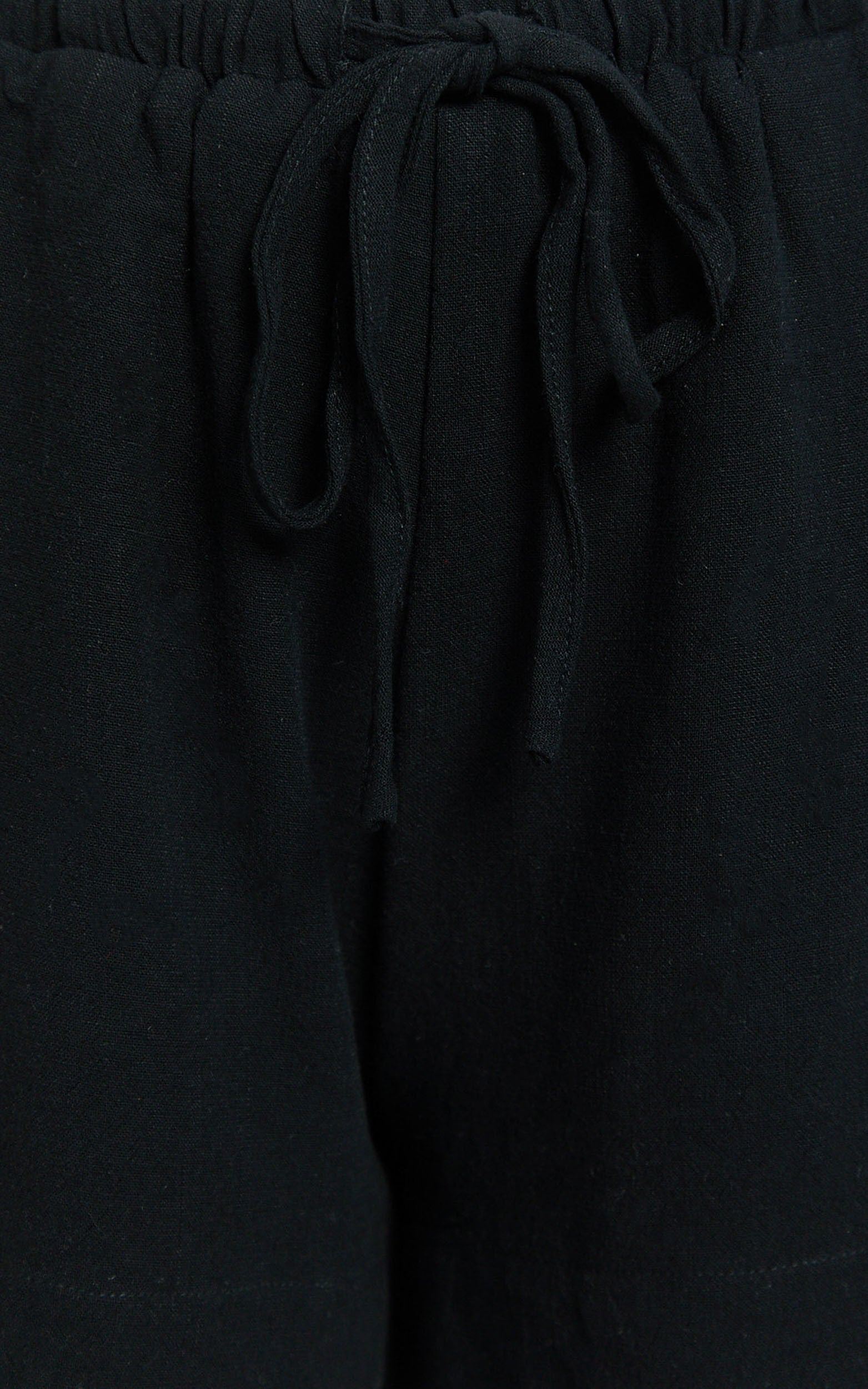 Olivia Shorts - Drawstring Relaxed Linen Shorts in Black