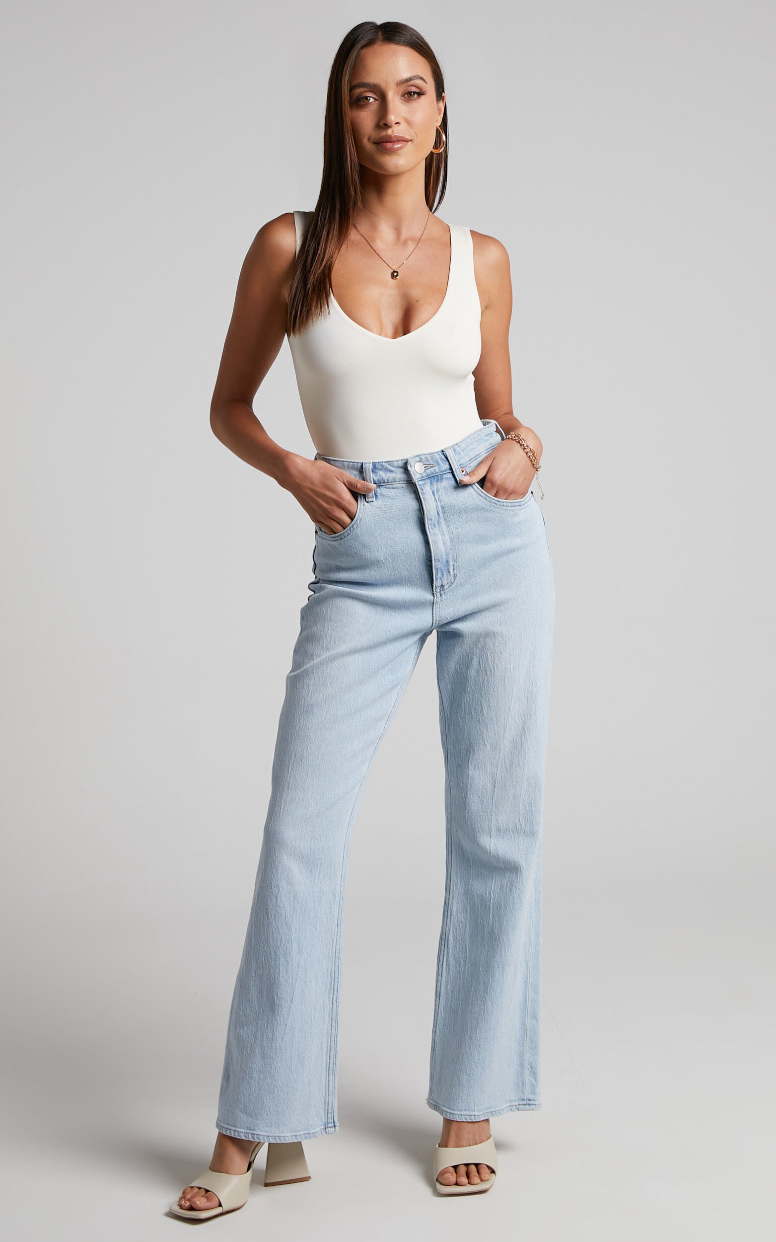 Kerrie Bodysuit - V Neck Bodysuit in Cream