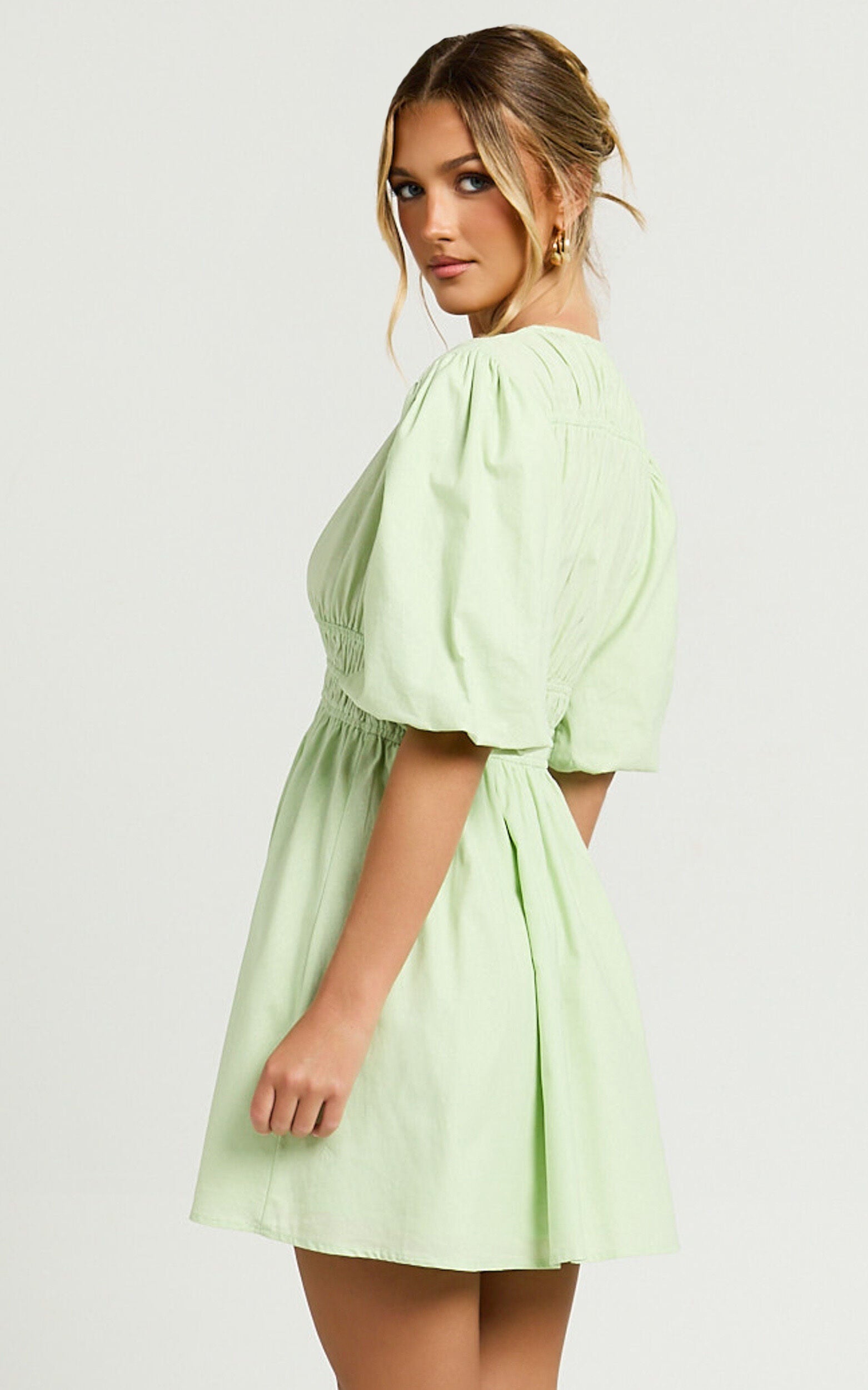 Francesca V Neck Puff Sleeves Mini Dress in Green