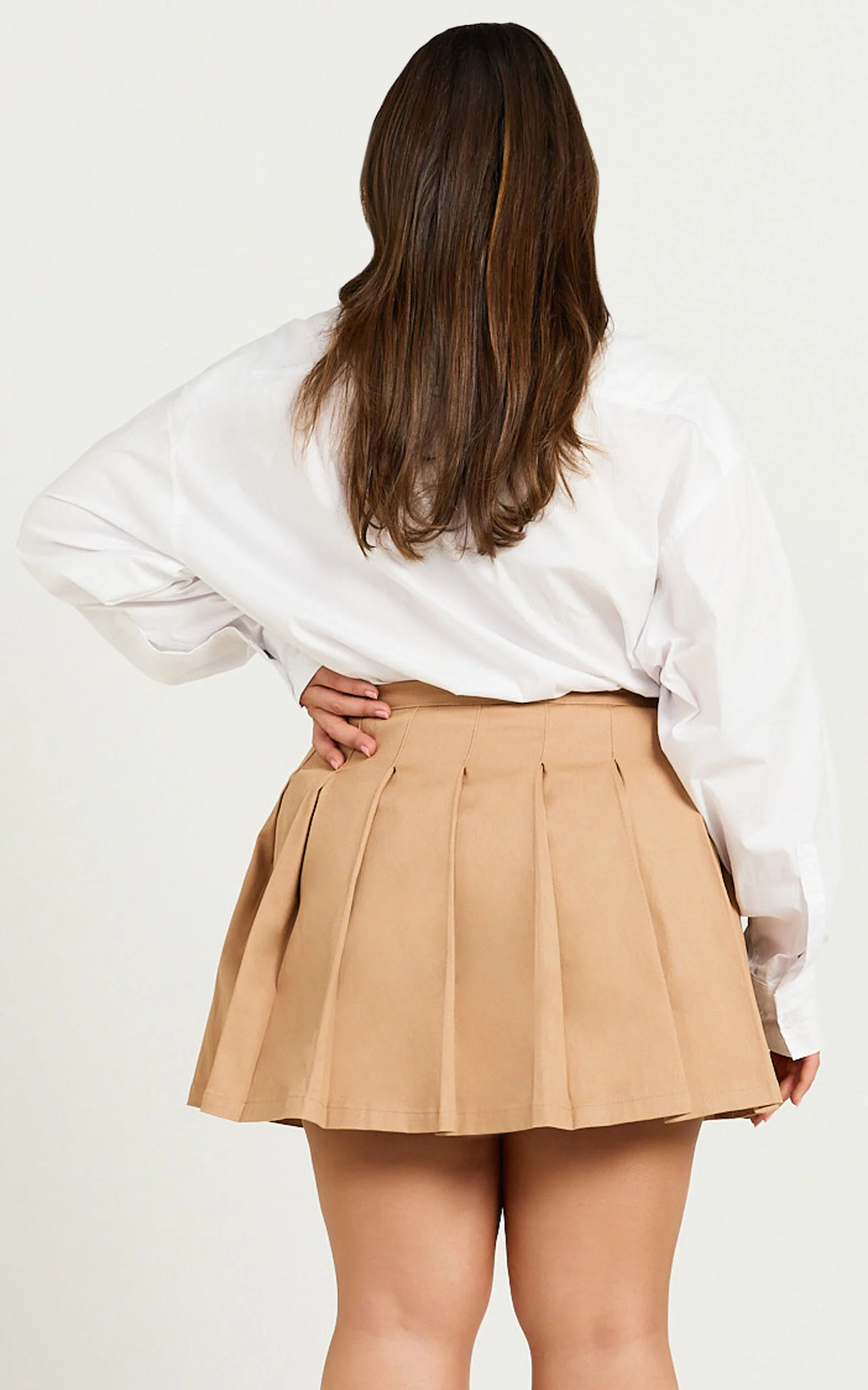 Cailin Mini Skirt - Pleated Skirt in Beige