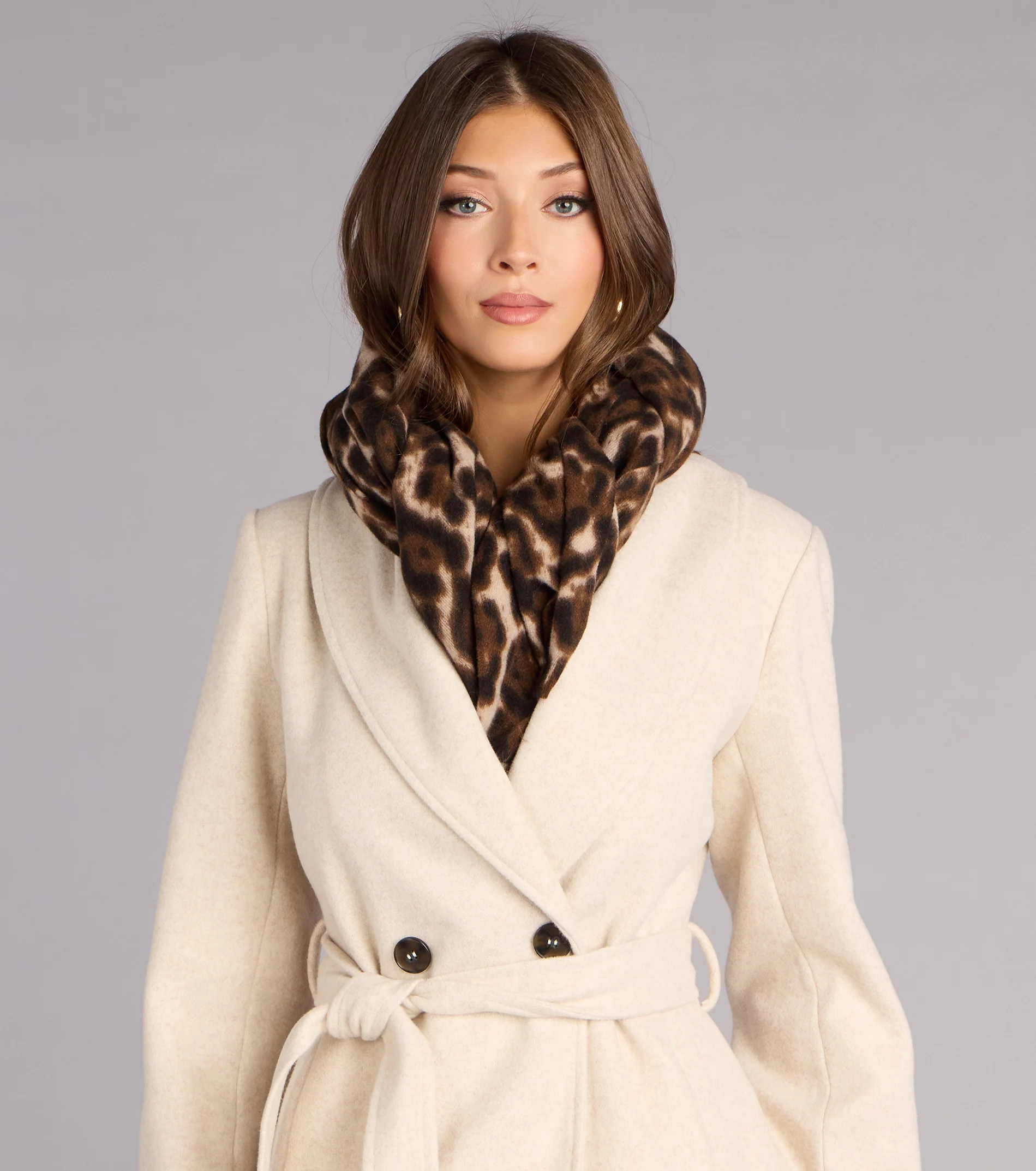 Chic Edge Leopard Print Scarf