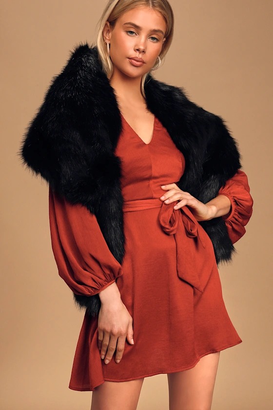 Demure and Dreamy Black Faux Fur Stole