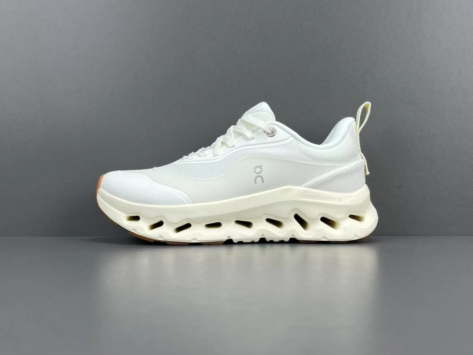 On Cloudtilt-2 White Men’s Outdoor Casual Sneakers