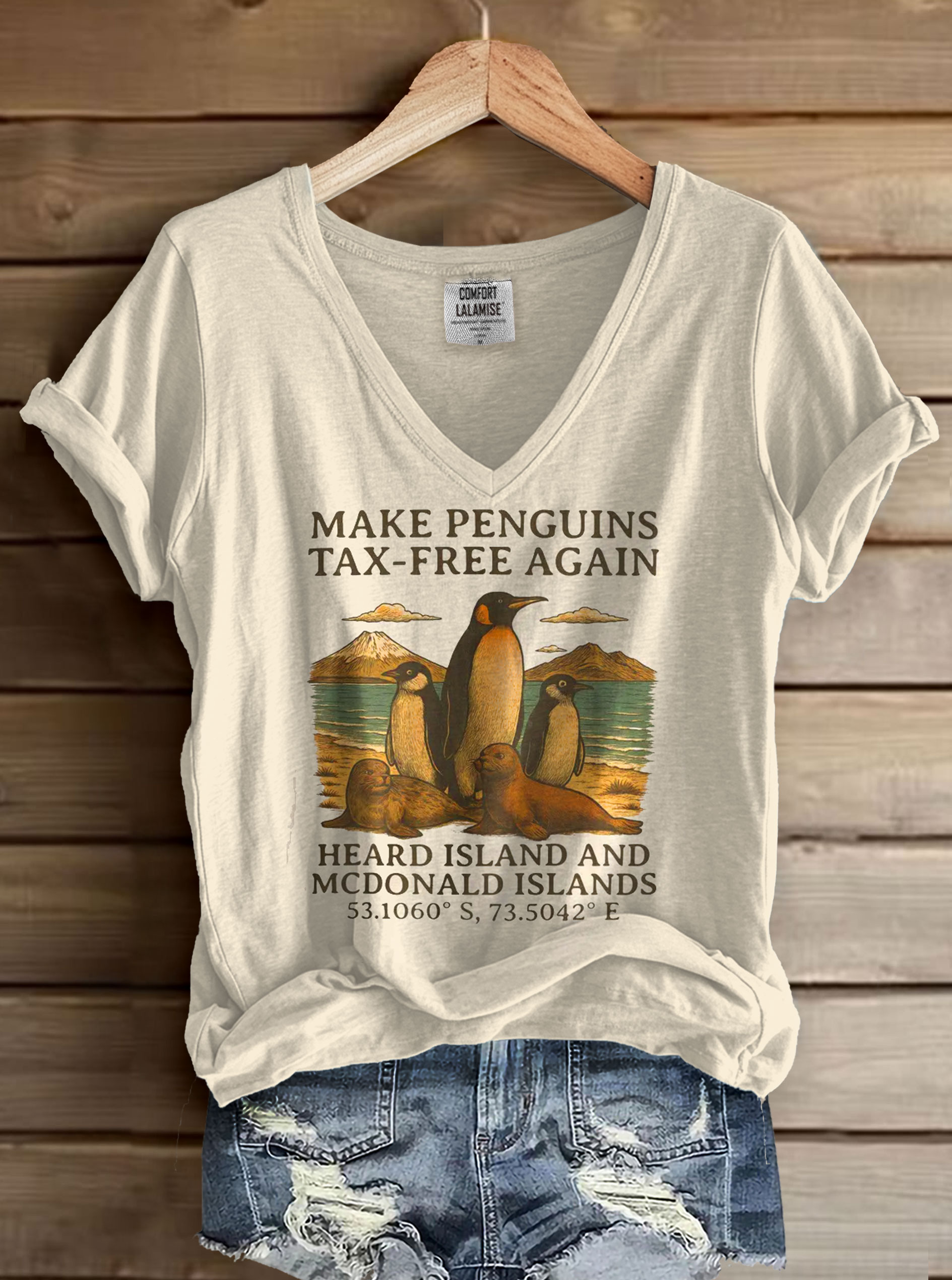 Penguins Resist Print V-neck Casual T-Shirt