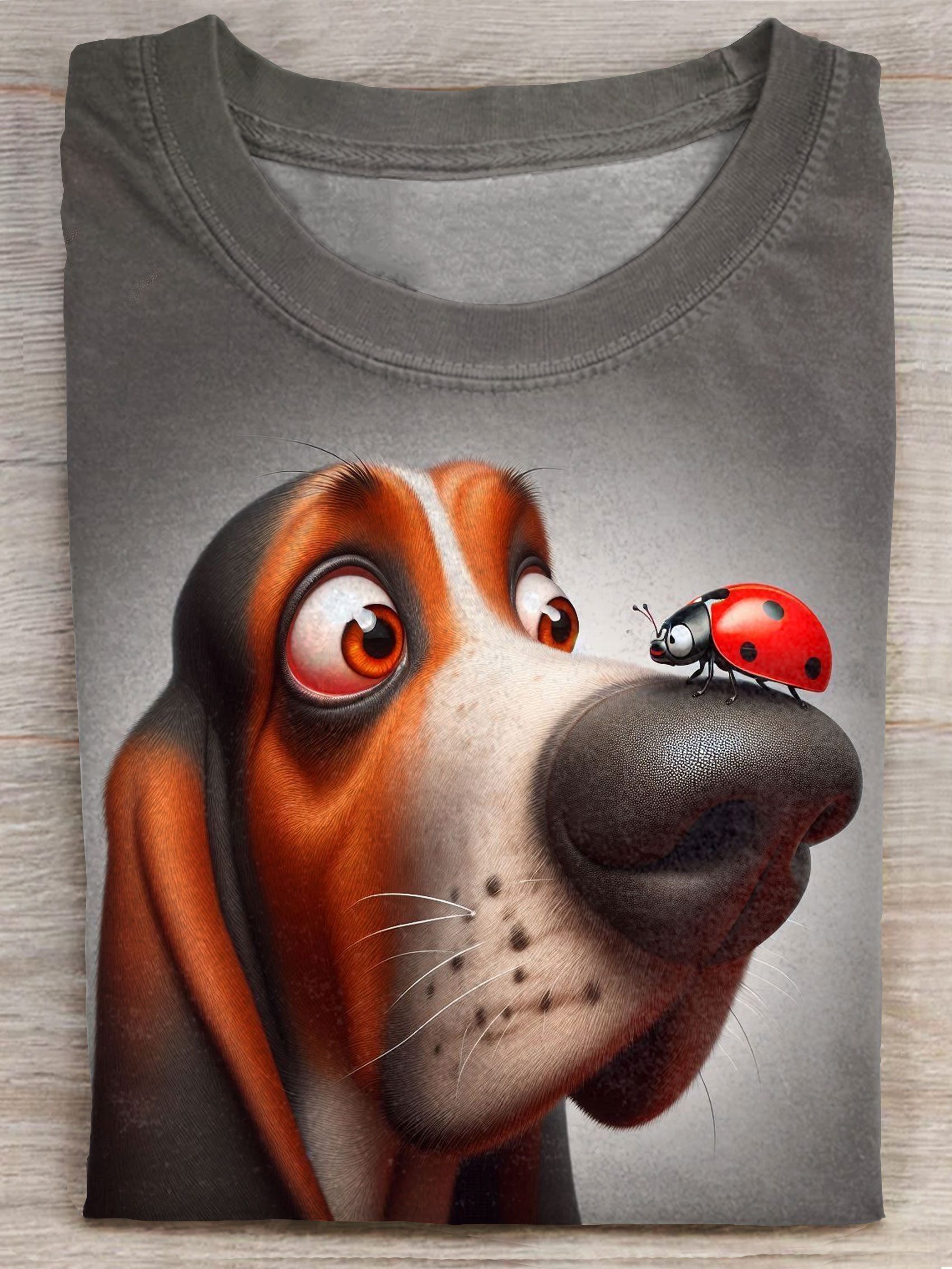 Dog and Ladybird Art Print Casaul  Short SleeveT-shirt