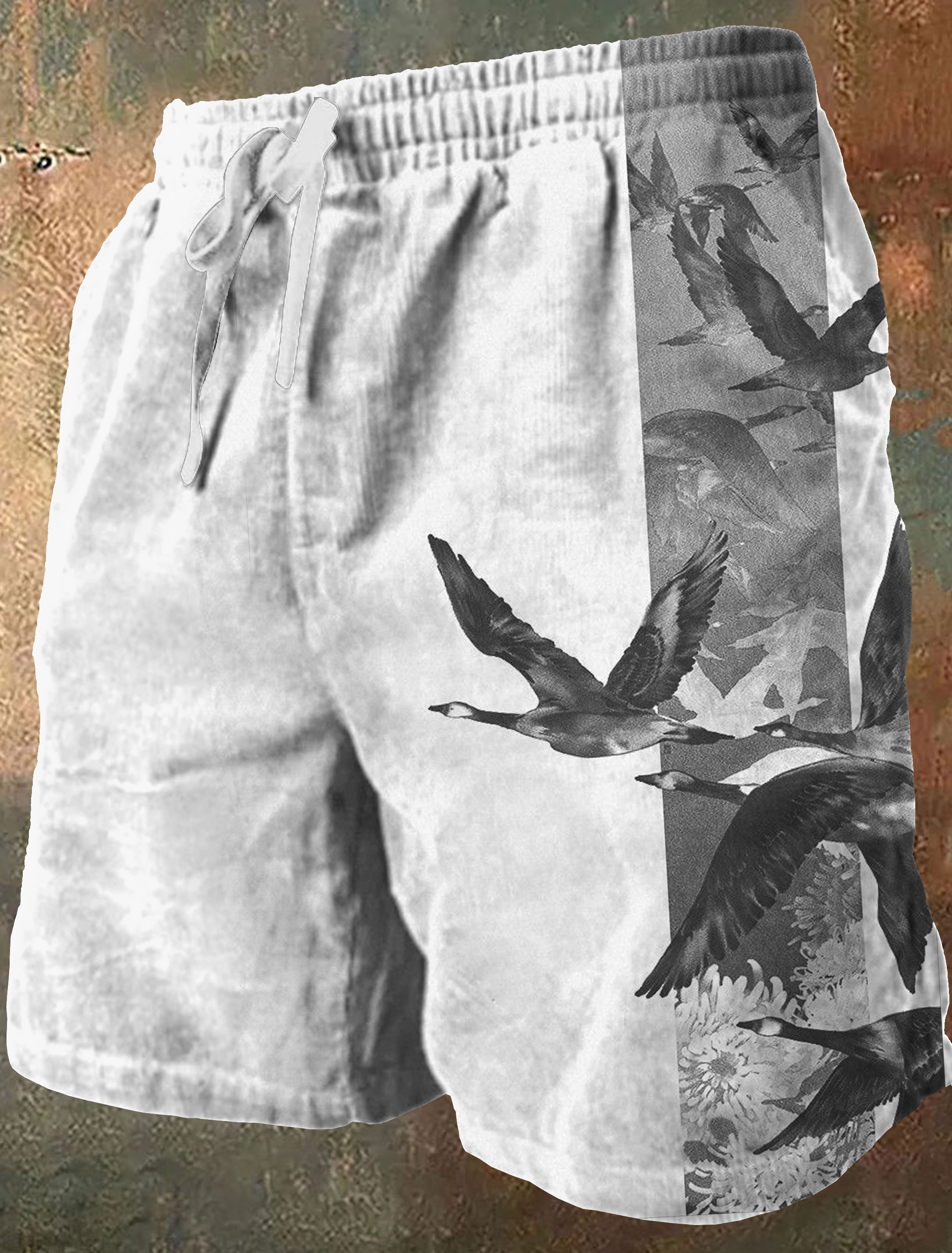 Vintage Fly Crane Art Print Casual Short Pants