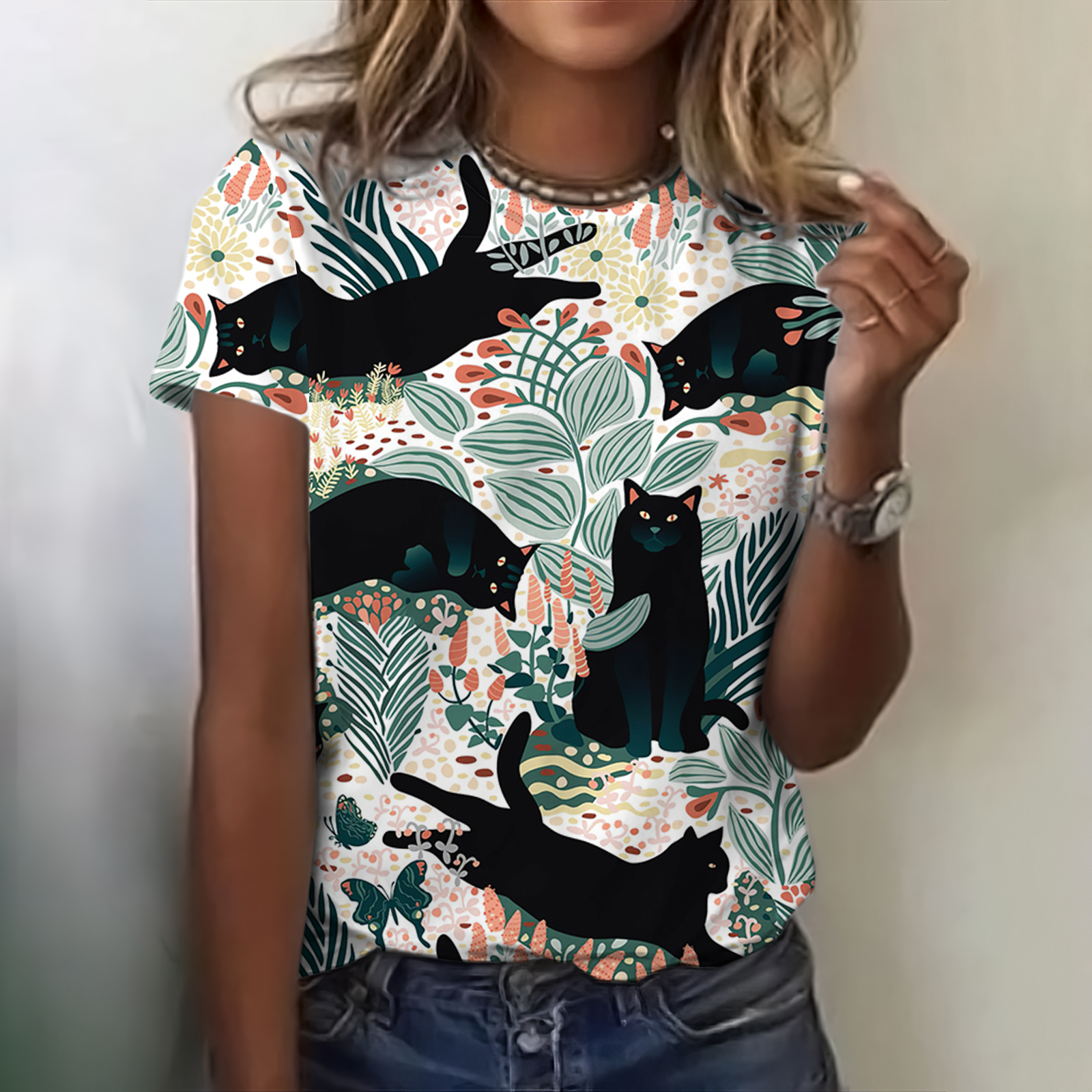 Women's Floral Cat Art Print Crew Neck T-shirt