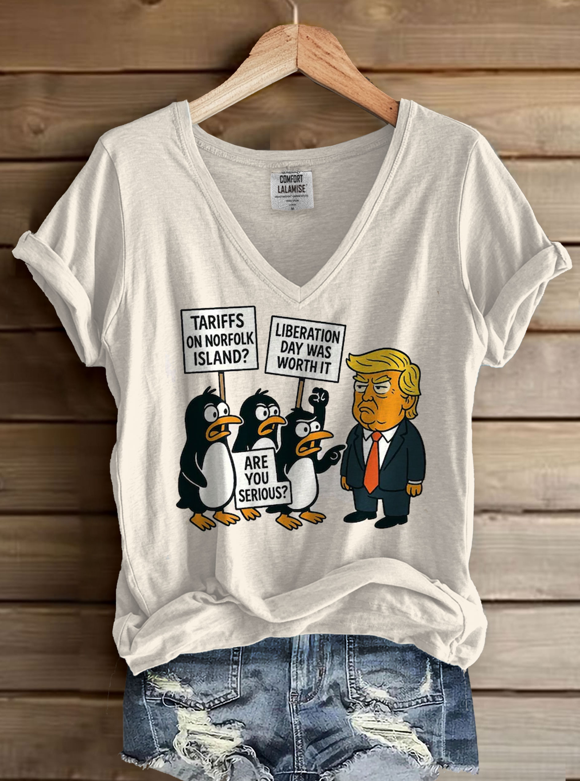 Penguins Resist Print V-neck Casual T-Shirt