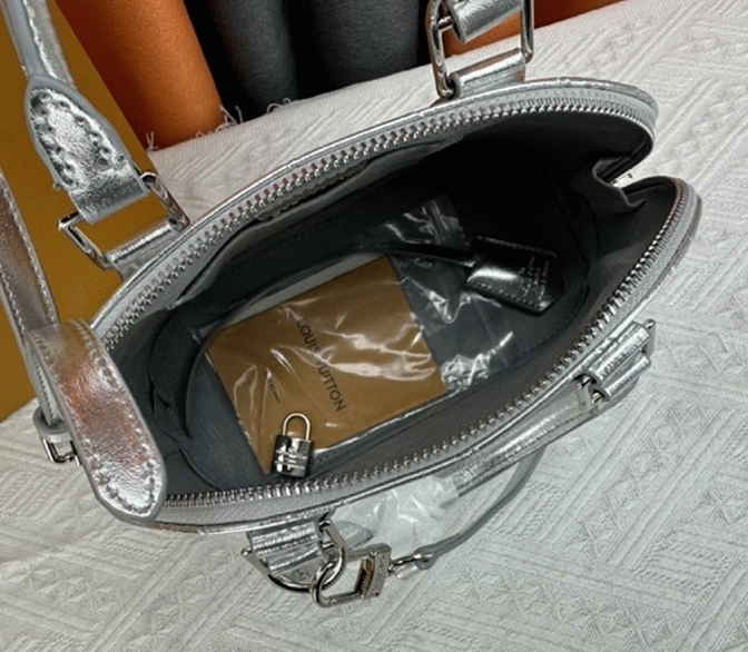 Louis Vuitton Other Monogram Canvas Alma BB