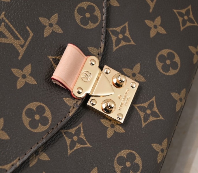 LV Monogram Canvas Metis M44875