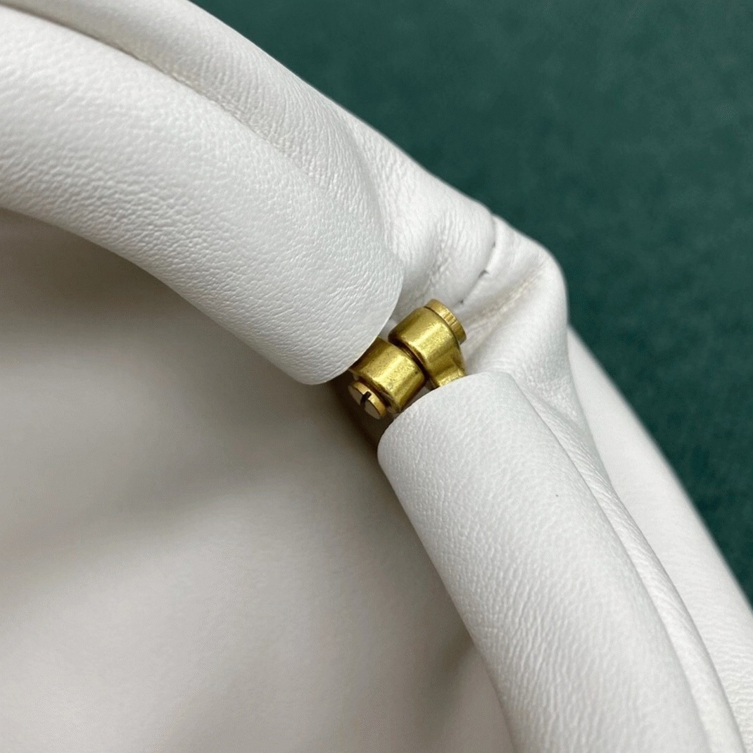 Fake Bottega Veneta The Pouch Belt Bag White