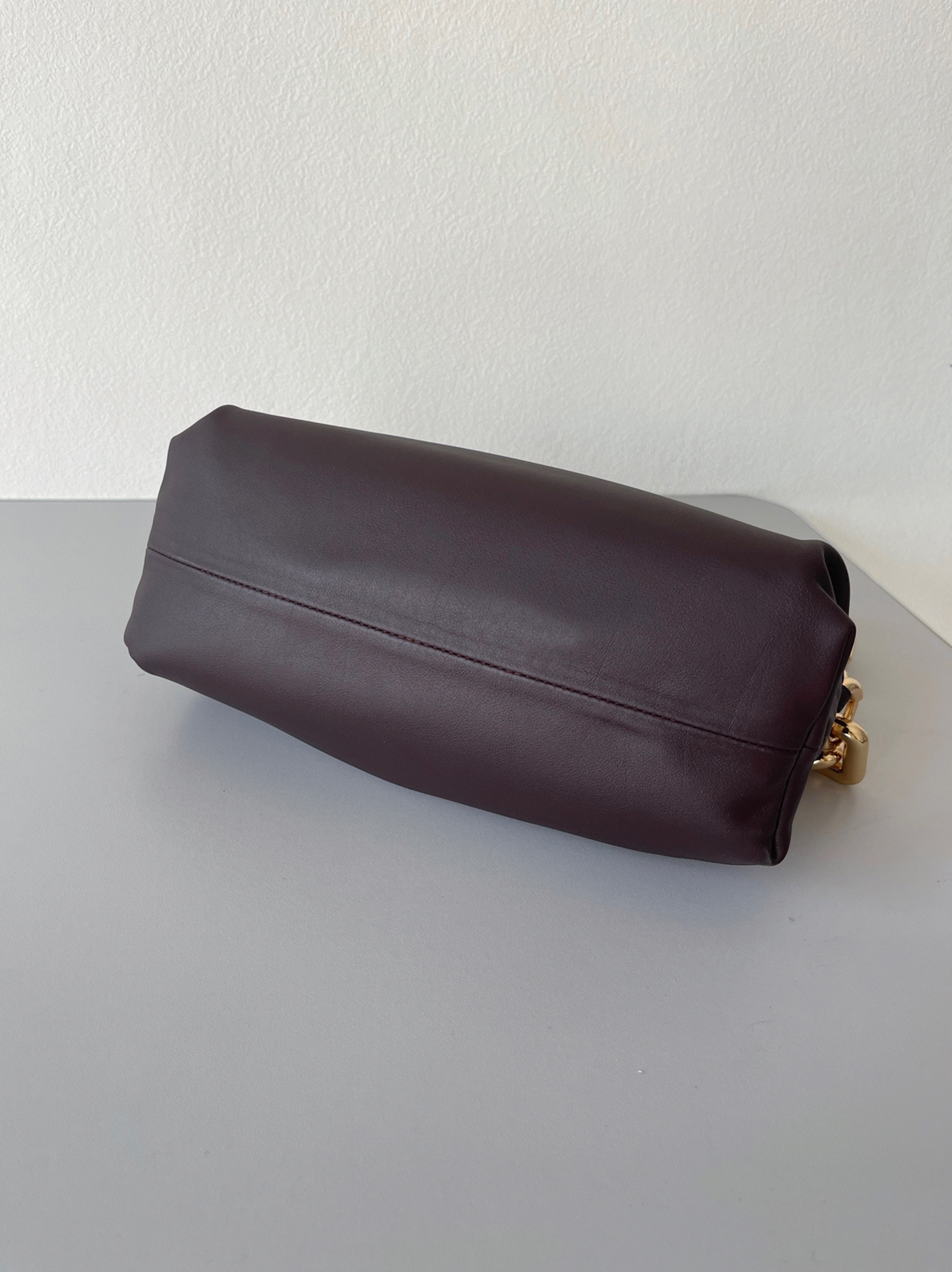 Fake Bottega Veneta The Chain Pouch Bag Fondant