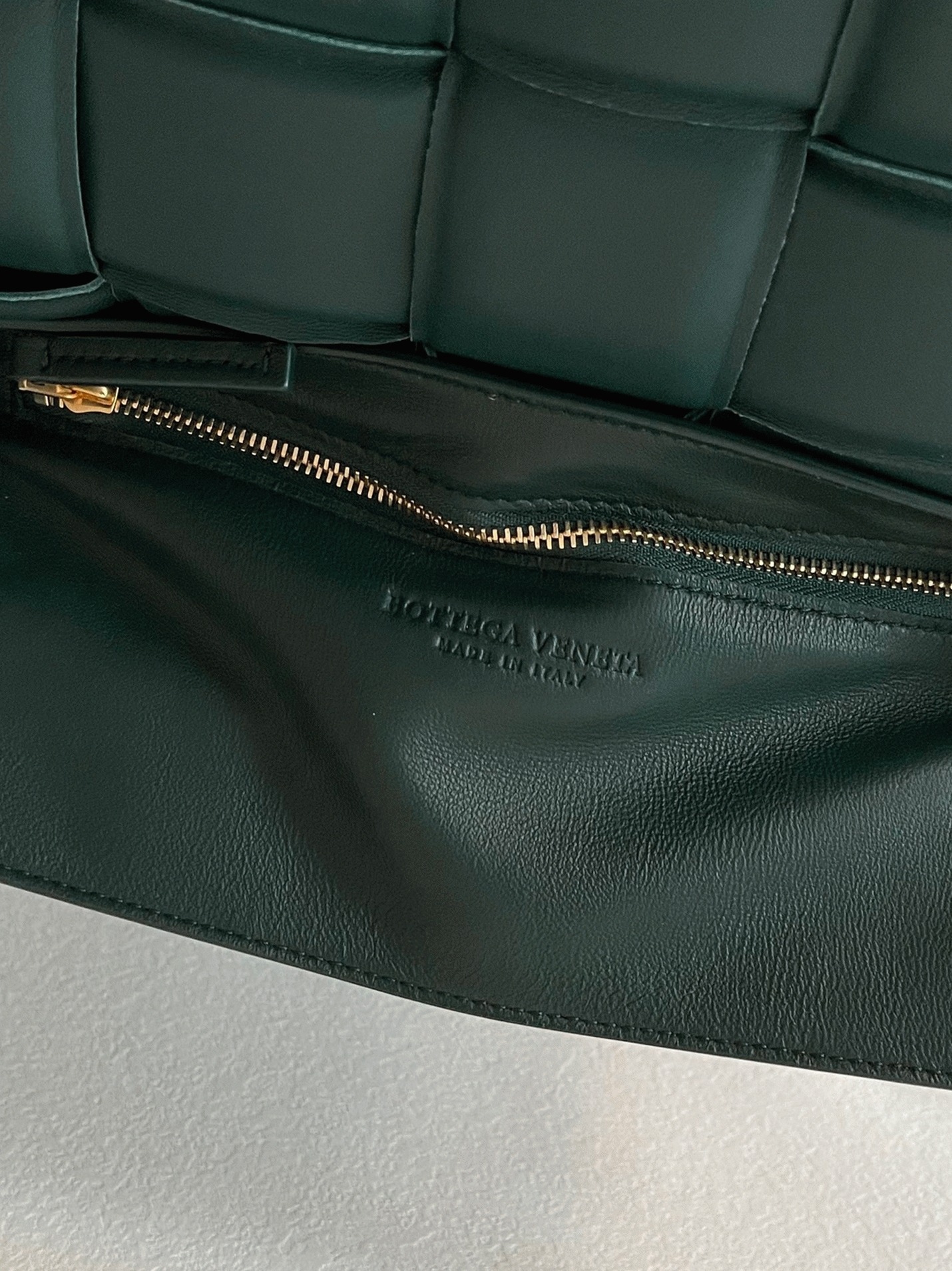 Top Quality Replica Bottega Veneta Padded Cassette Bag In Green