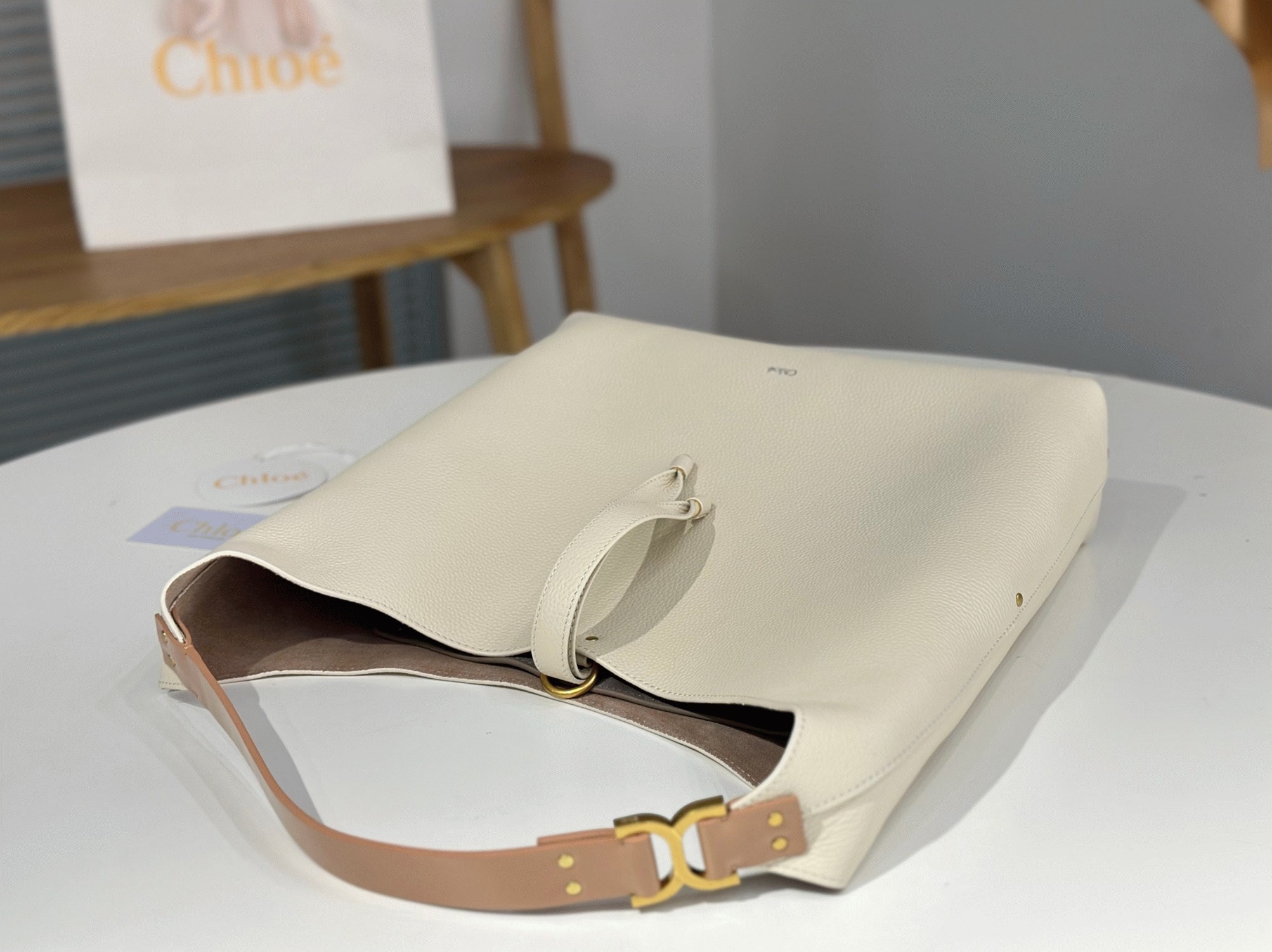 Top Quality Replica Chloe Marcie Hobo Bag in White Grained Leather