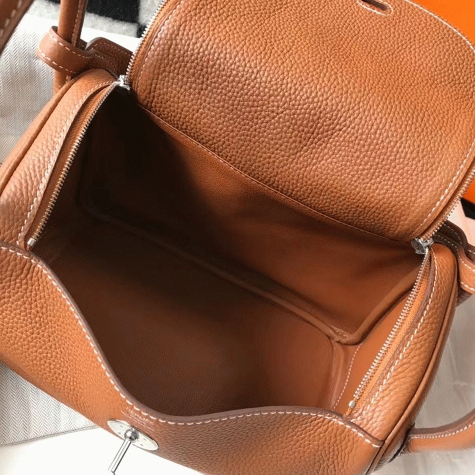 Designer replica Hermes Lindy 30cm bag in gold color