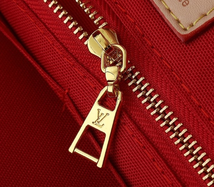 Monogram Reverse Canvas OnTheGo Voyage