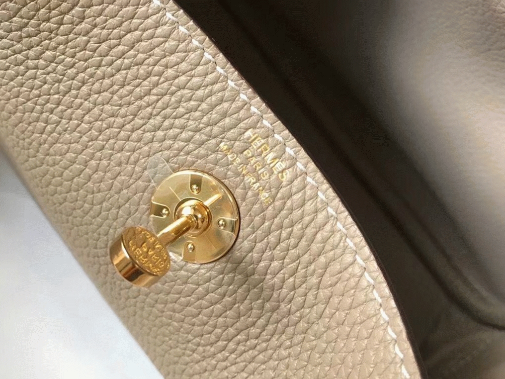 Luxury replica Hermes Lindy Mini handbag in tourterelle shade