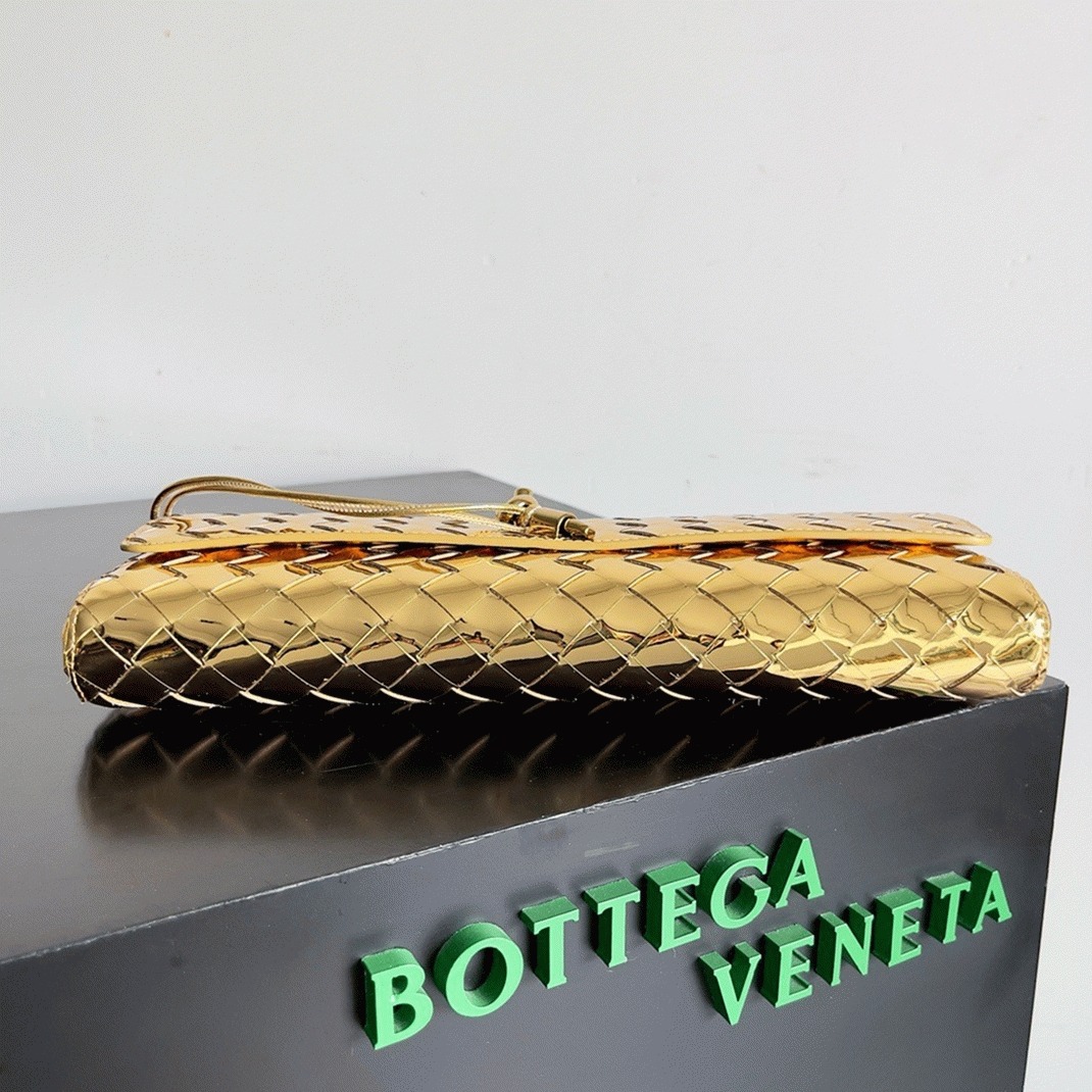 Fake Bottega Veneta Andiamo Clutch with Handle Gold