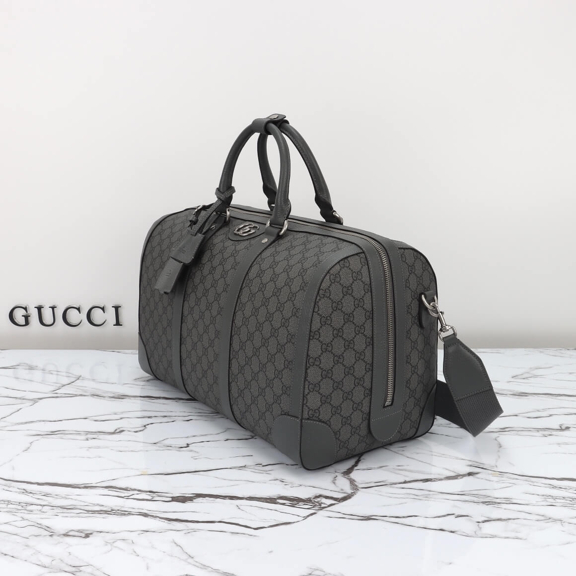 Gucci Savoy medium duffle bag