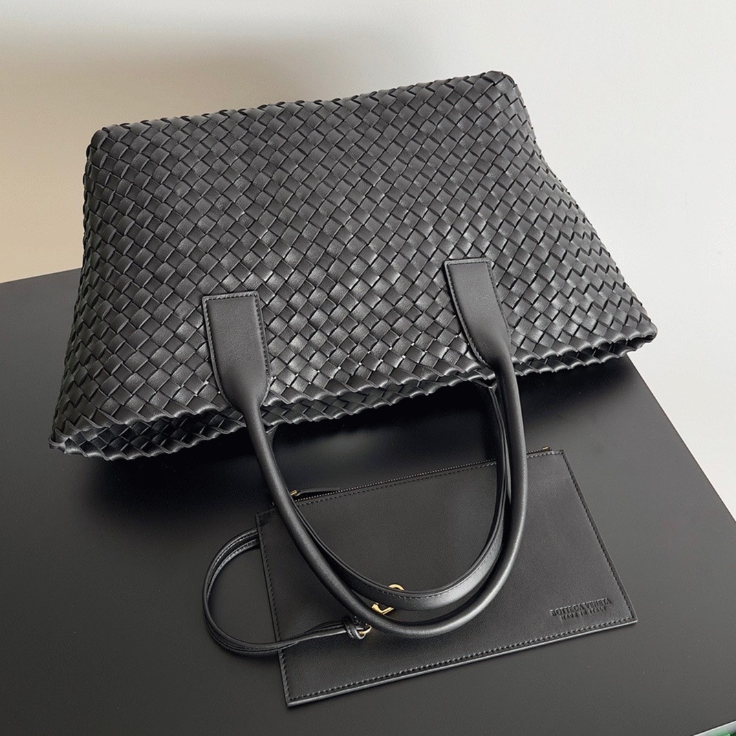 Top Quality Replica Bottega Veneta Cabat Medium Bag In Black Intrecciato Lambskin