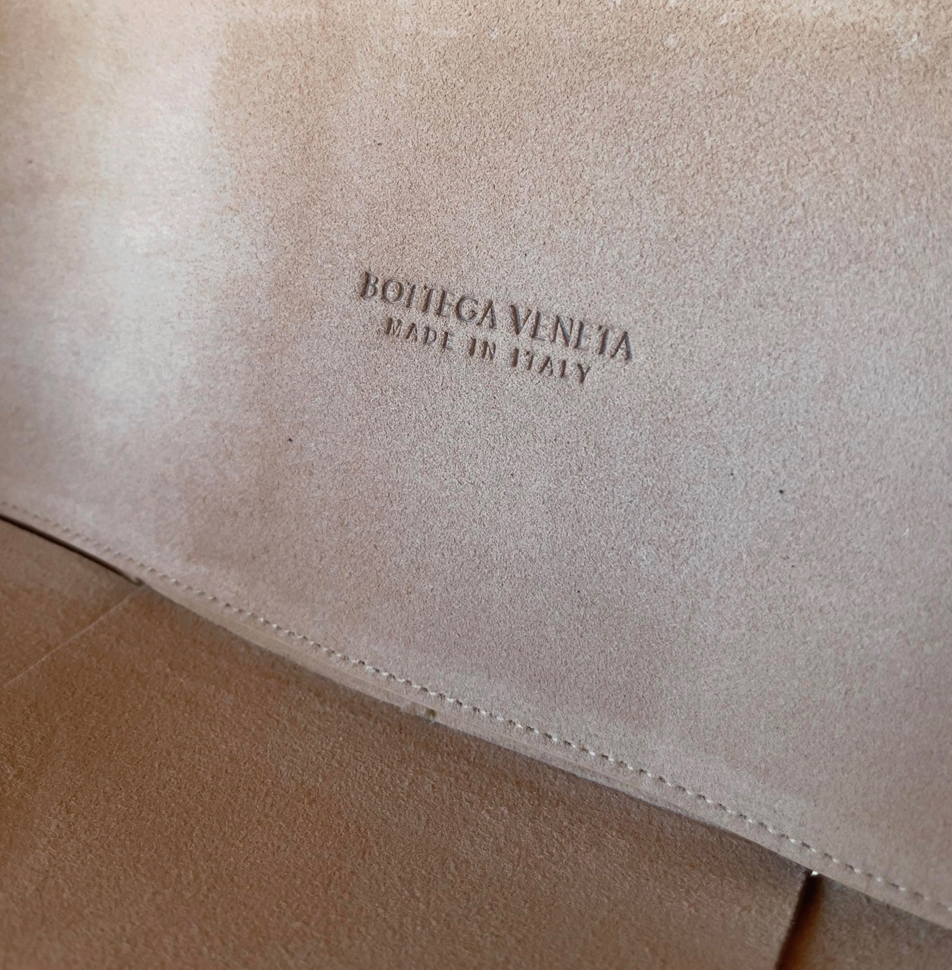 Replica Bottega Veneta Arco Medium Tote Beige