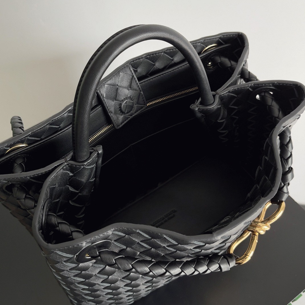Replica Bottega Veneta Medium Andiamo Bag Black