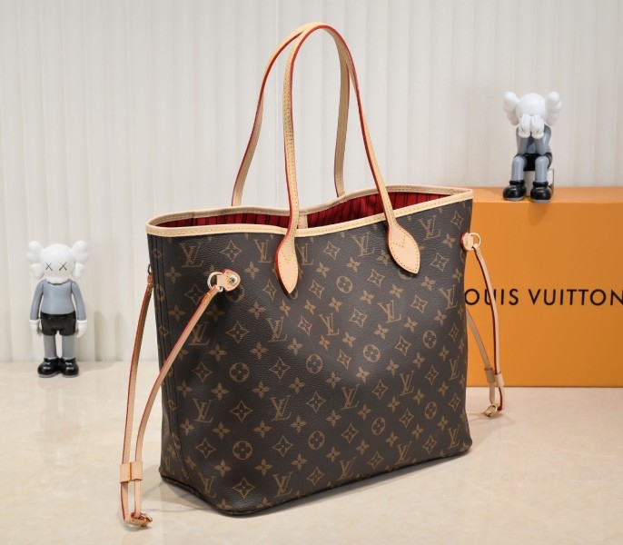 Louis Vuitton Monogram Canvas Neverfull MM Tote In Pink