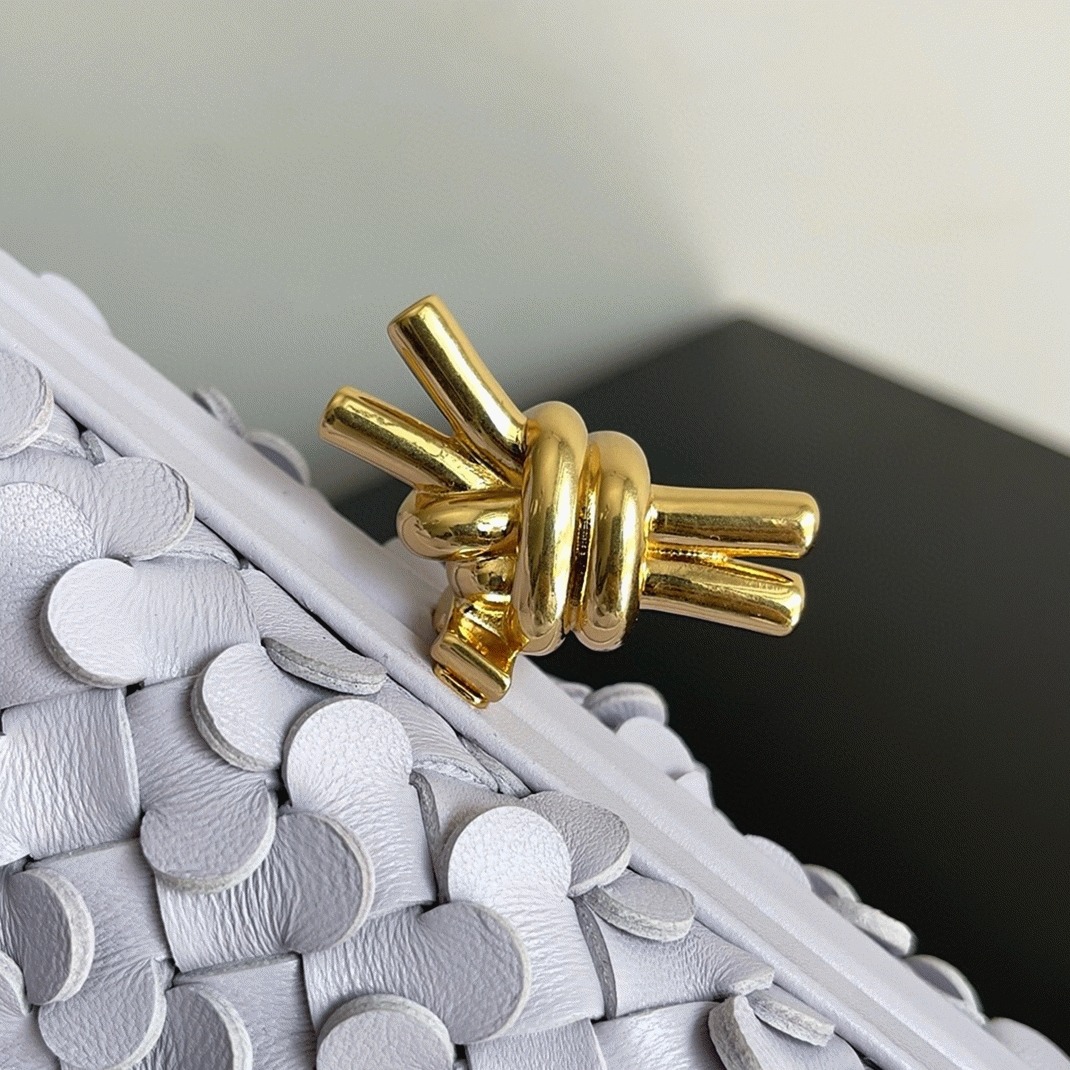 Replica Bottega Veneta Knot Minaudiere Clutch Oyster Sequins