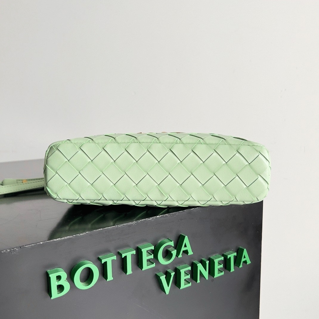 Fake Bottega Veneta Bang Bang Vanity Case Mint