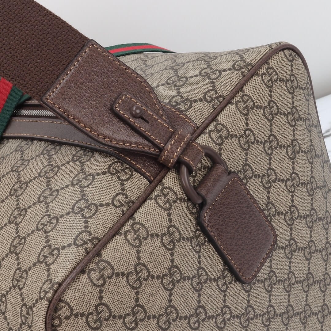 Gucci Medium duffle bag with Web
