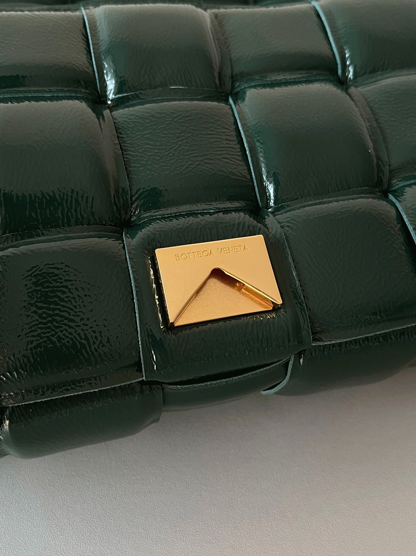 Top Quality Replica Bottega Veneta Padded Cassette Bag In Green
