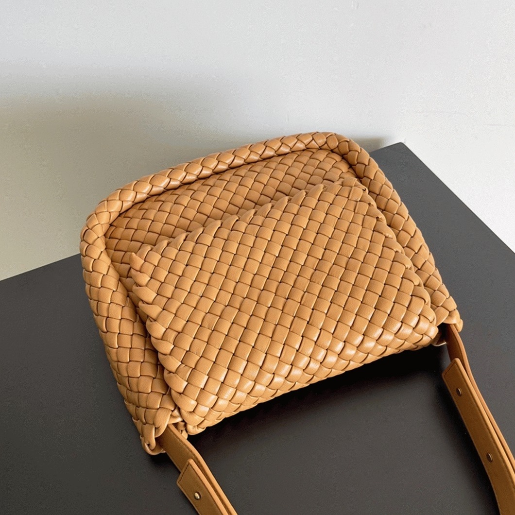 Fake Bottega Veneta Cobble Small Bag Caramel