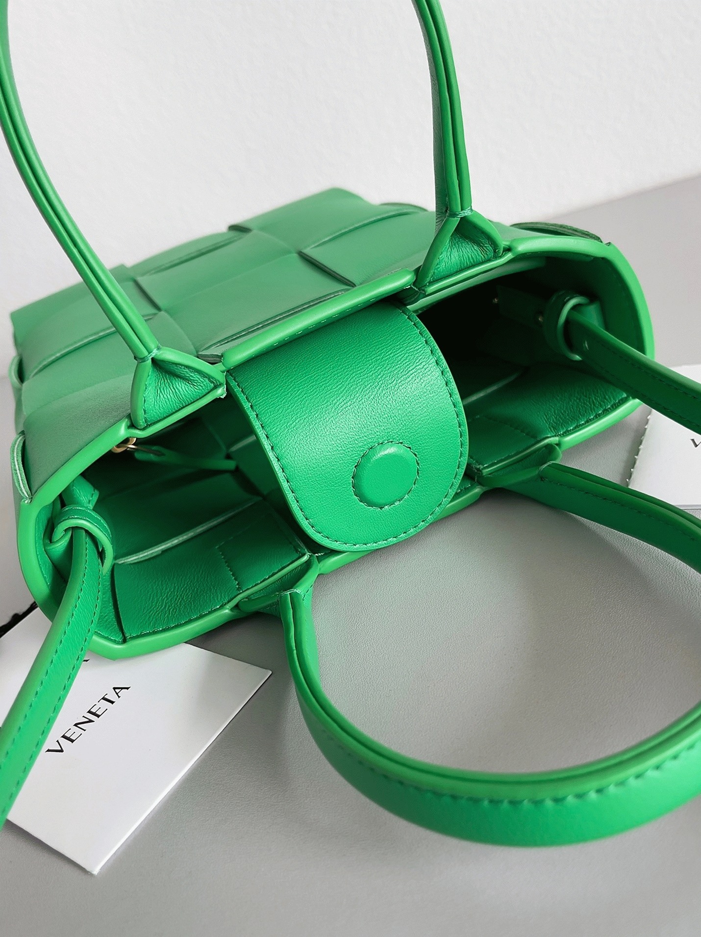 Fake Bottega Veneta Cassette Mini Tote Bag Parakeet