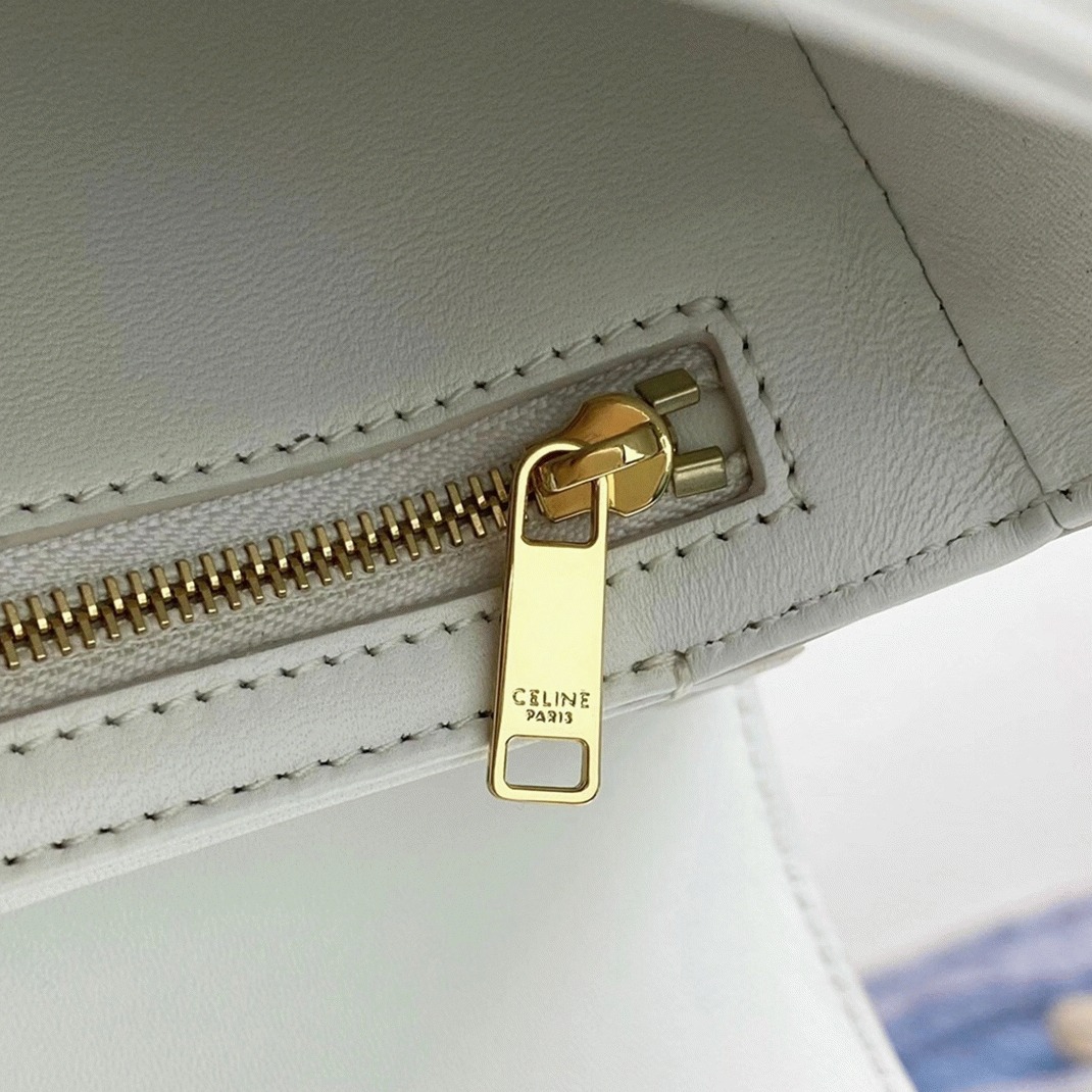Top Quality Replica Celine Triomphe Medium Bag In White