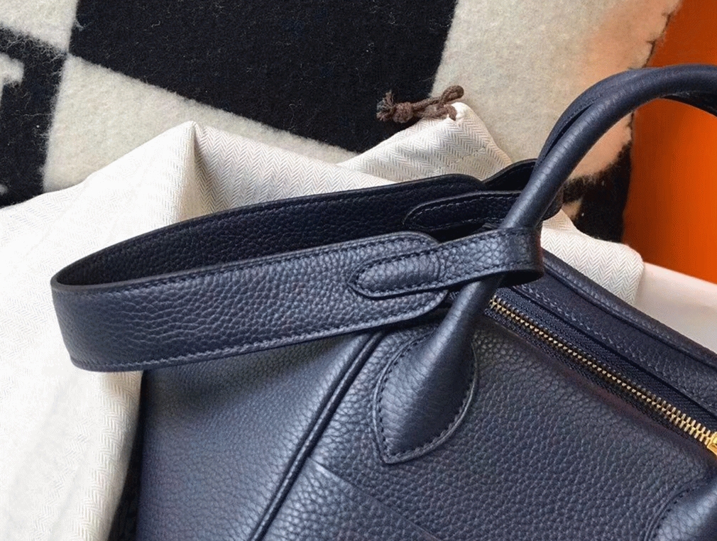 Knockoff Hermes Lindy 30cm bag in navy blue shade