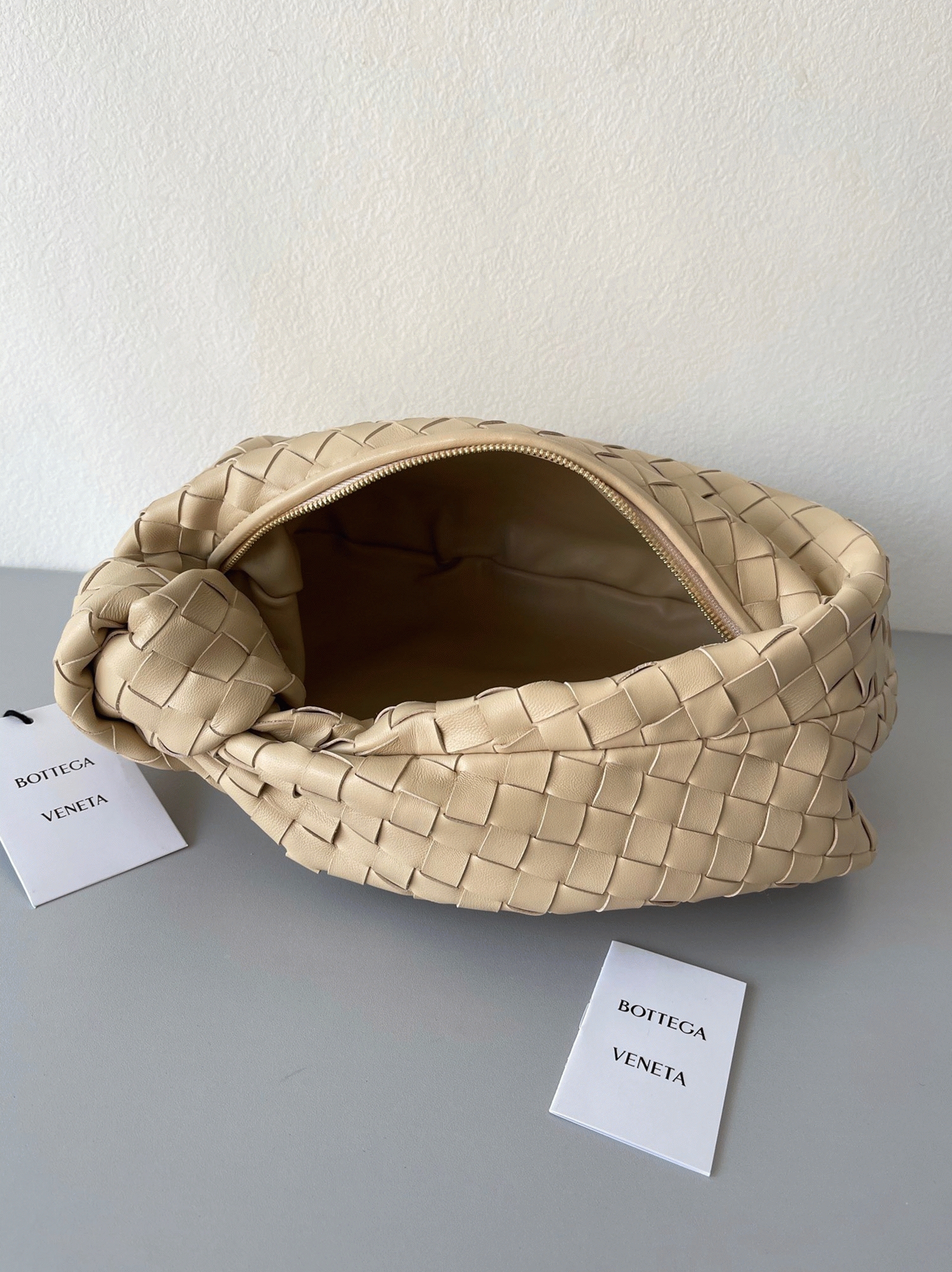 Faux Bottega Veneta BV Jodie Teen Bag Porridge