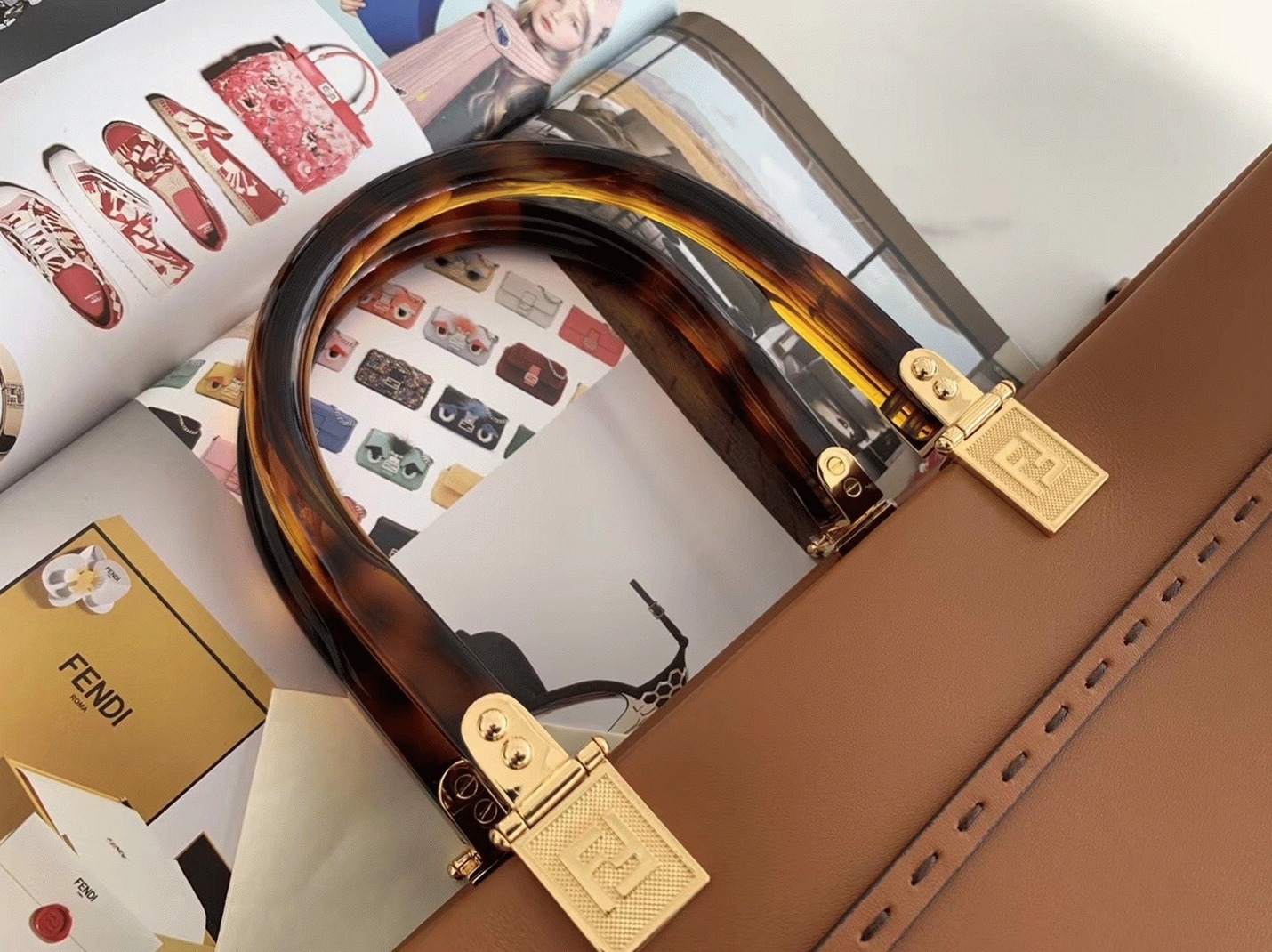 Top Quality Replica Fendi Sunshine Medium Tote Bag In Brown Calfskin