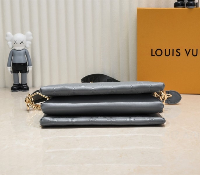 Louis Vuitton Taiga Leather Keepall Bandouliere 50 Travel Bag In Pink