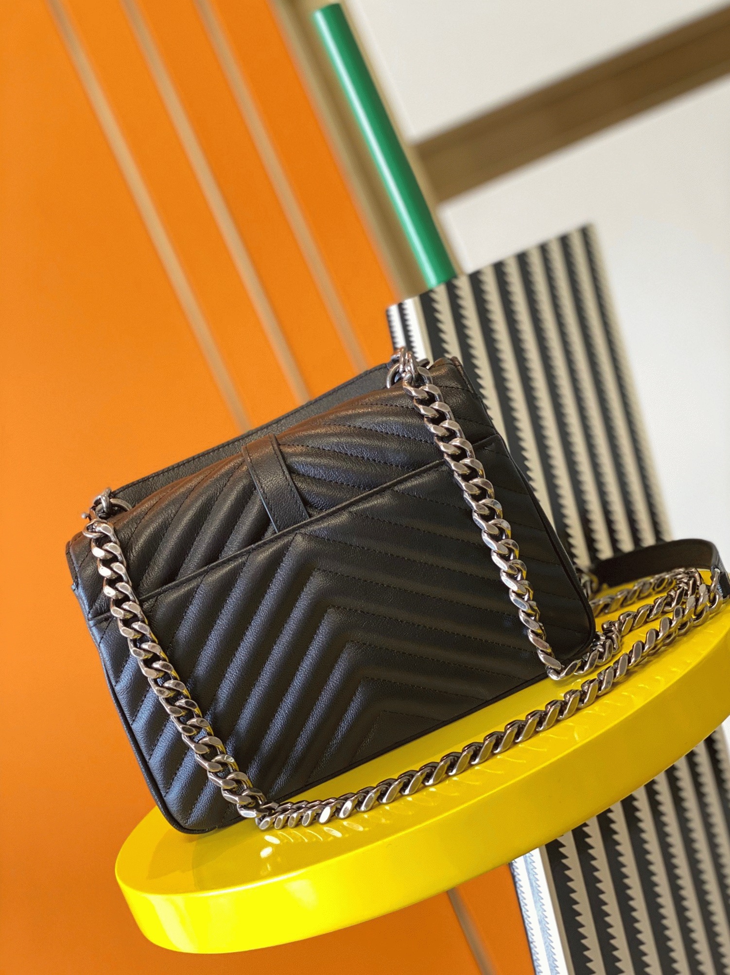 Fake Saint Laurent College Medium Chain Bag Black