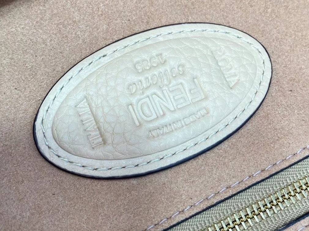 Top Quality Fake Fendi Medium Baguette Bag In Beige