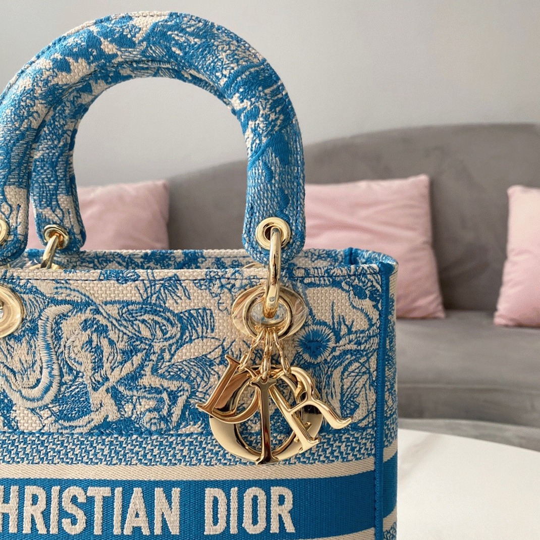 Dior Lady D-Lite Medium Bag Replica in Blue Toile de Jouy Canvas