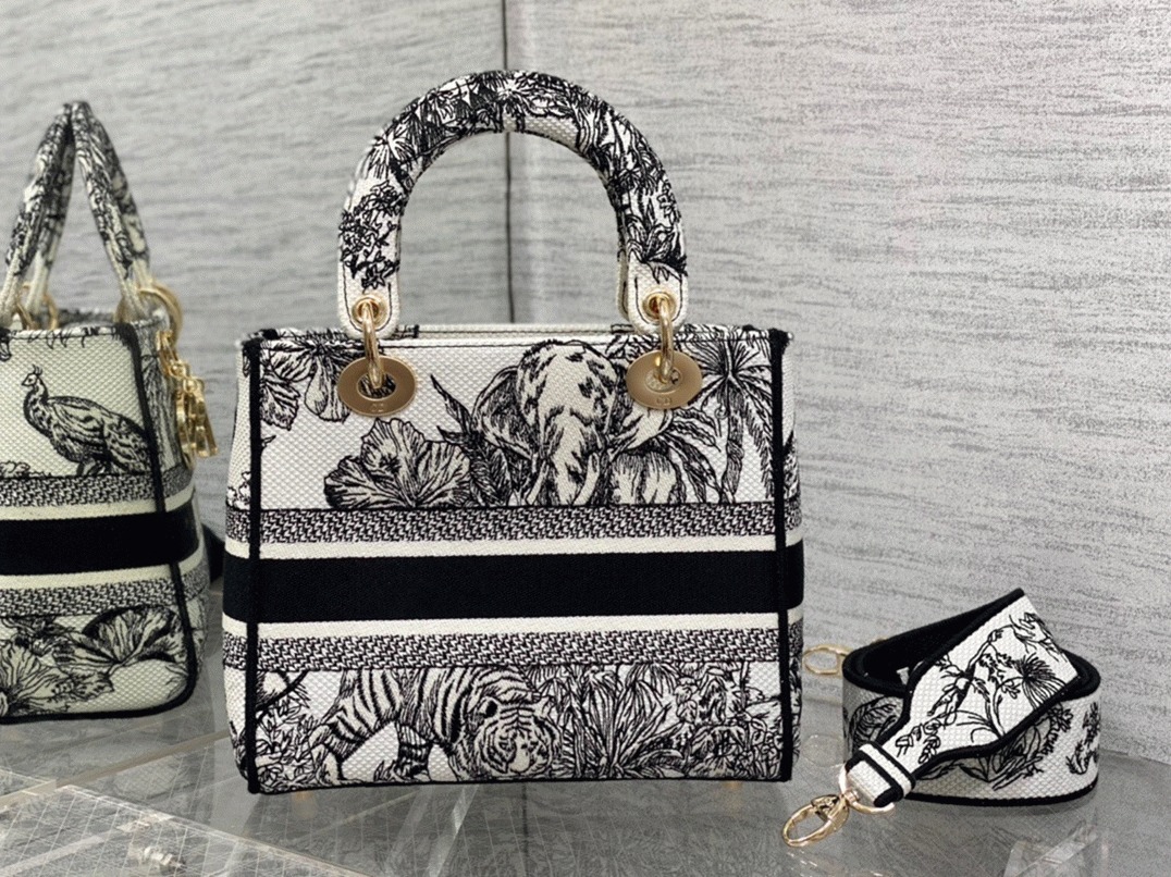 Dior Lady D-Lite Medium Bag Knockoff in White Toile de Jouy Voyage Embroidery
