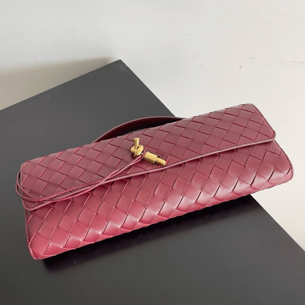 Replica Bottega Veneta Andiamo Clutch with Handle Barolo
