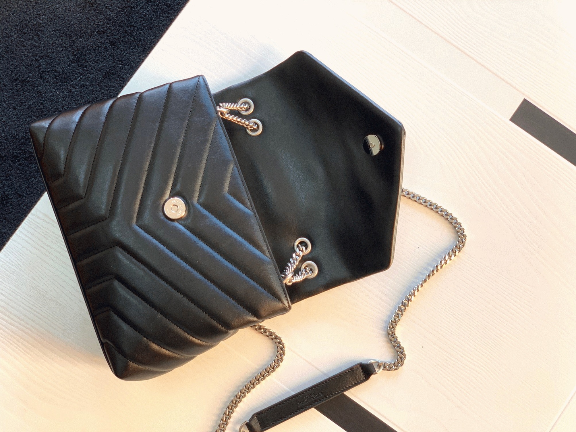 Replica Saint Laurent LouLou Small Chain Bag Noir