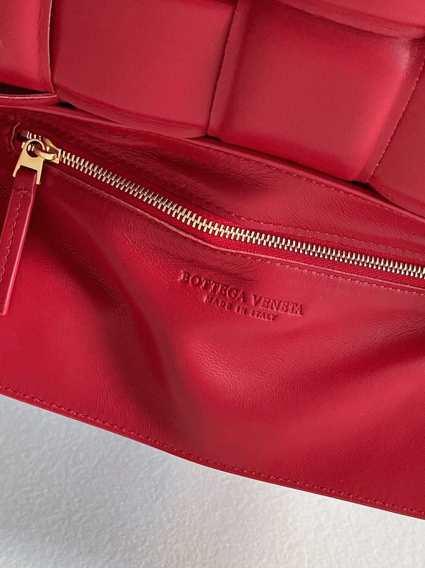 Top Quality Knockoff Bottega Veneta Padded Cassette Bag In Red