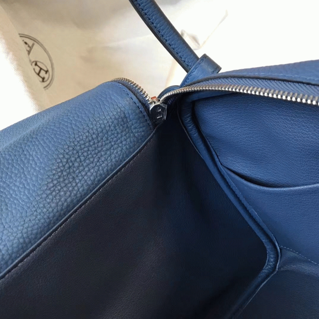 Fake luxury Hermes Lindy 26cm bag in blue agate color