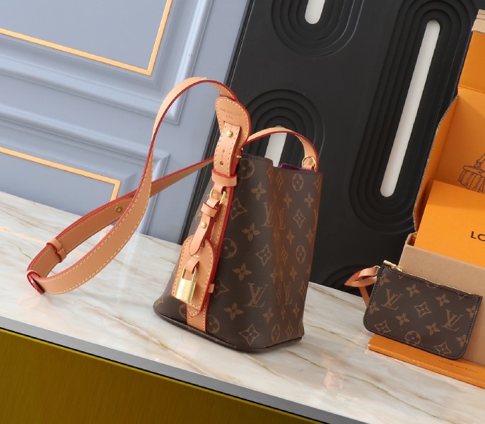 Monogram Canvas All In BB