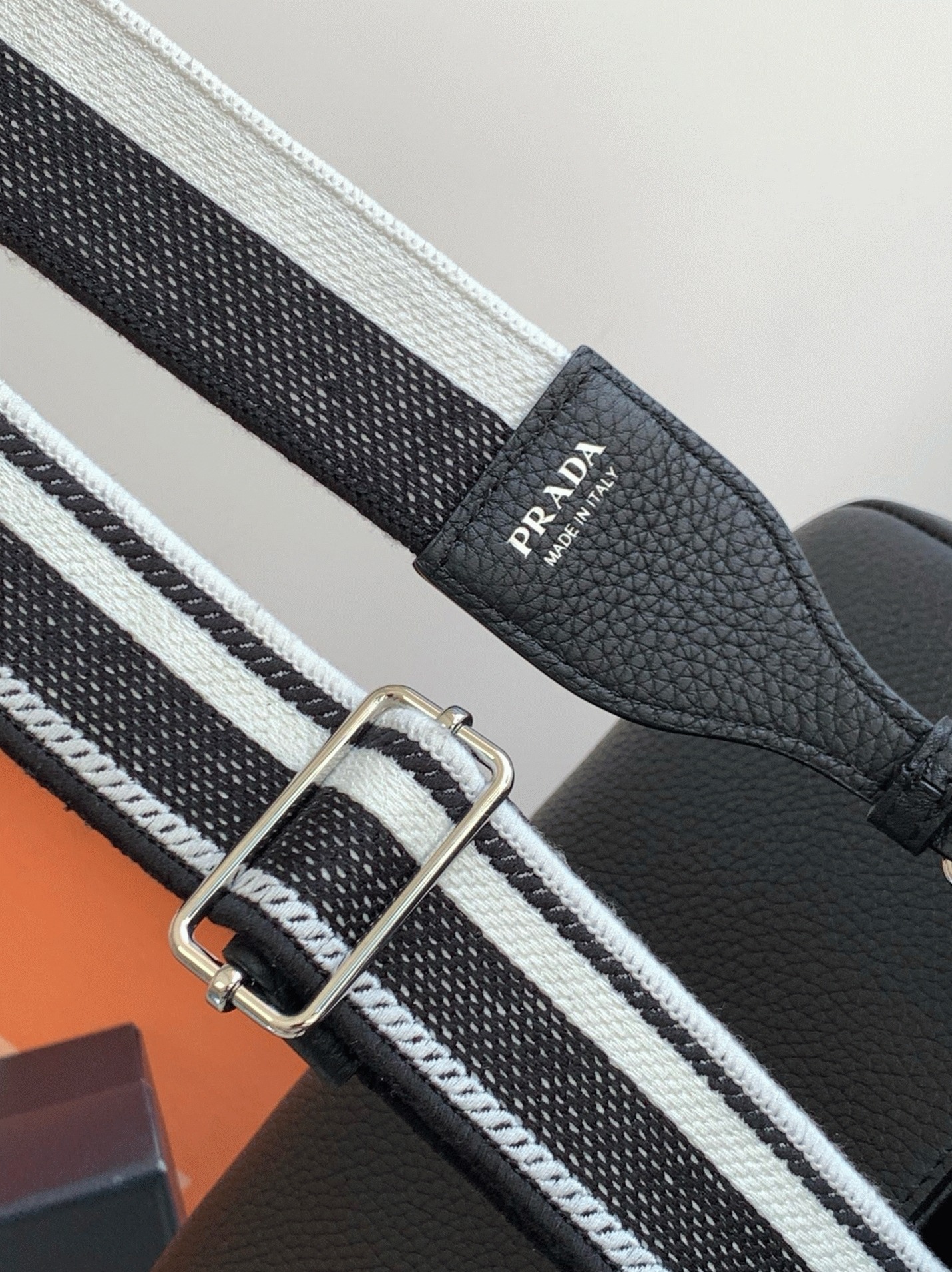 Prada Flap Shoulder Bag Knockoff in Black
