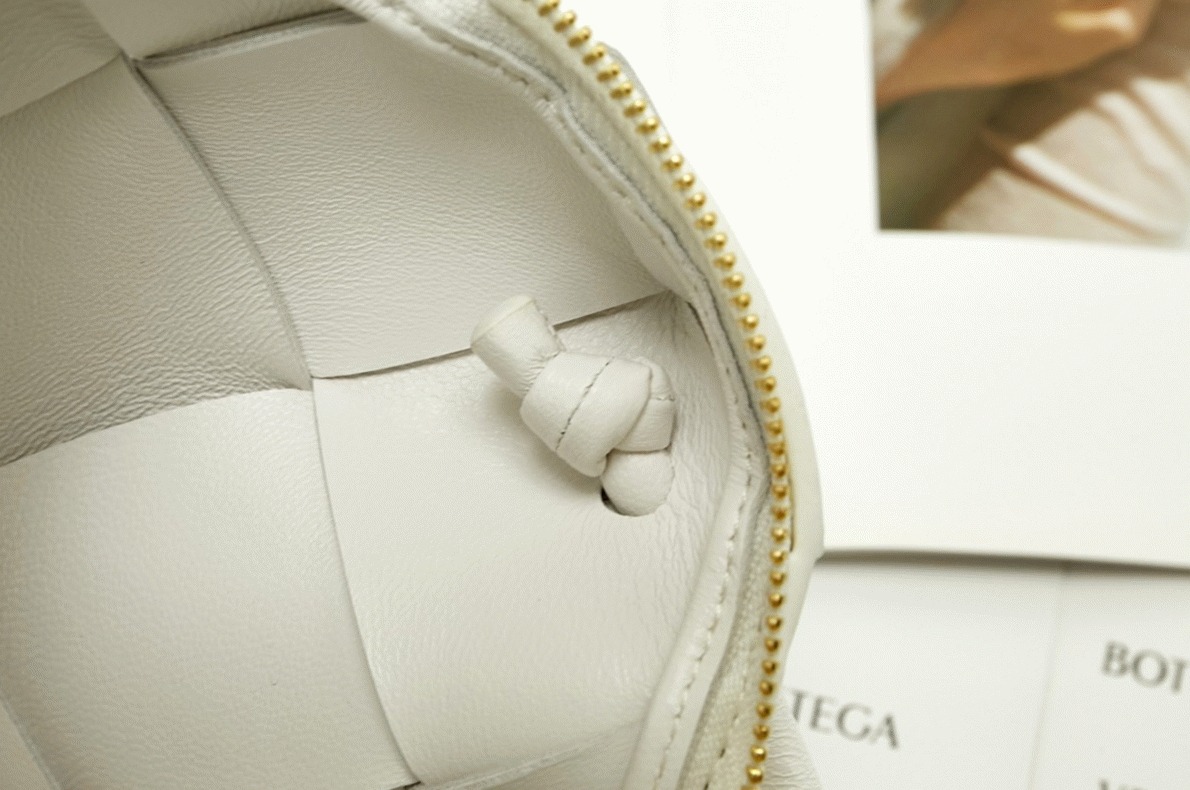 Replica Bottega Veneta Mini Cassette Camera Bag White