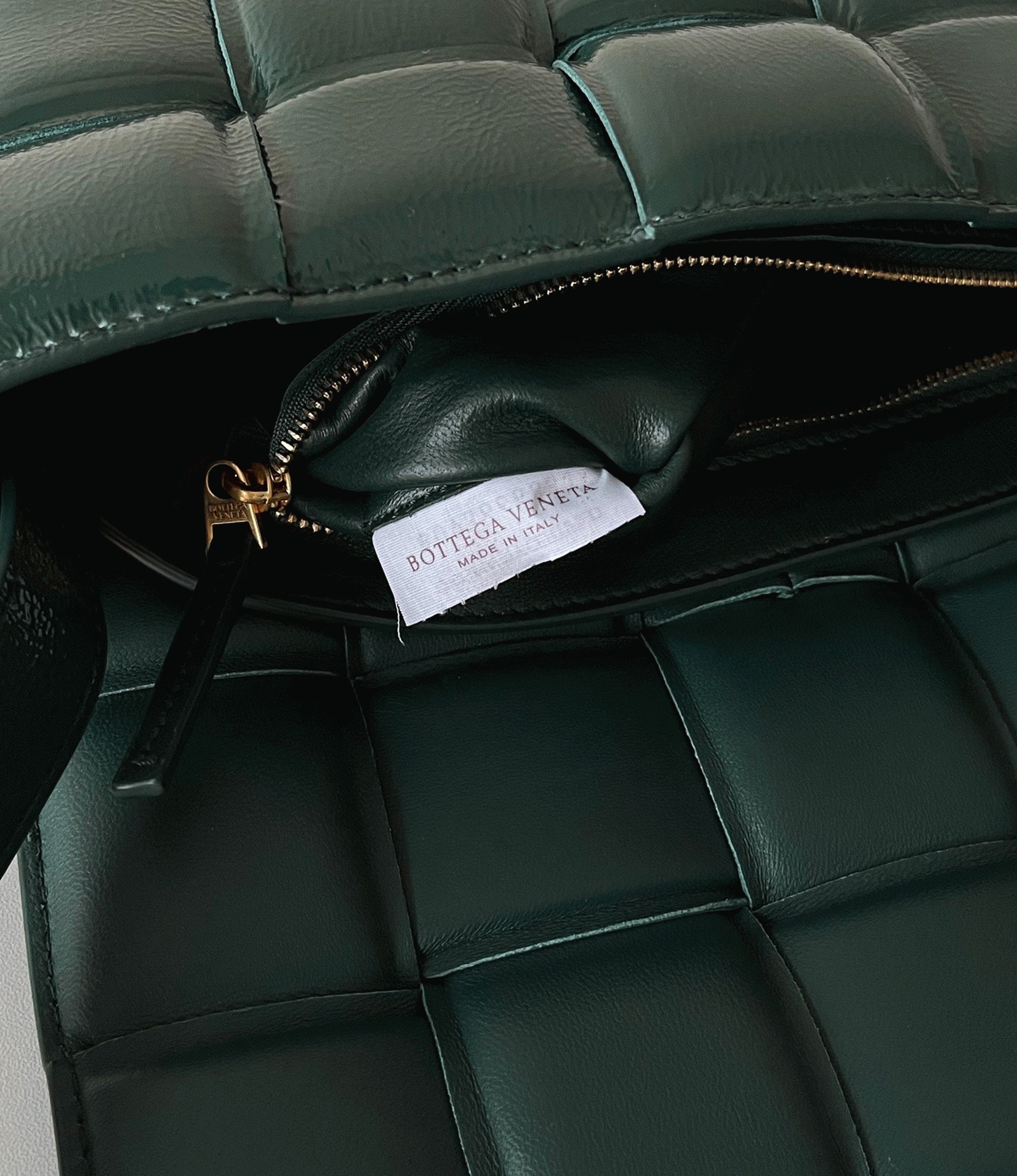 Top Quality Replica Bottega Veneta Padded Cassette Bag In Green